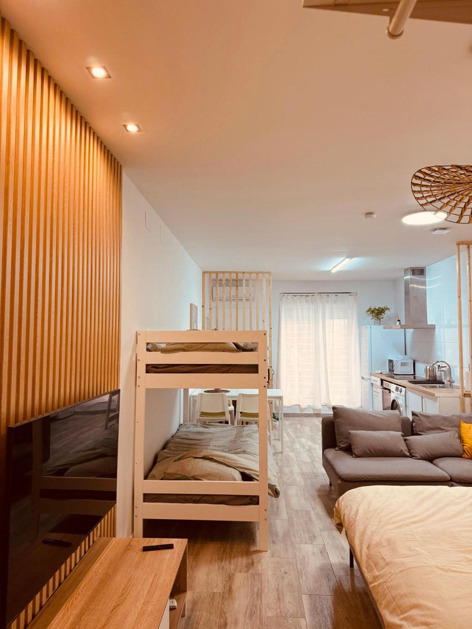 El Apartamentito De Zamarrilla Parking Gratis Incluido Малага Экстерьер фото