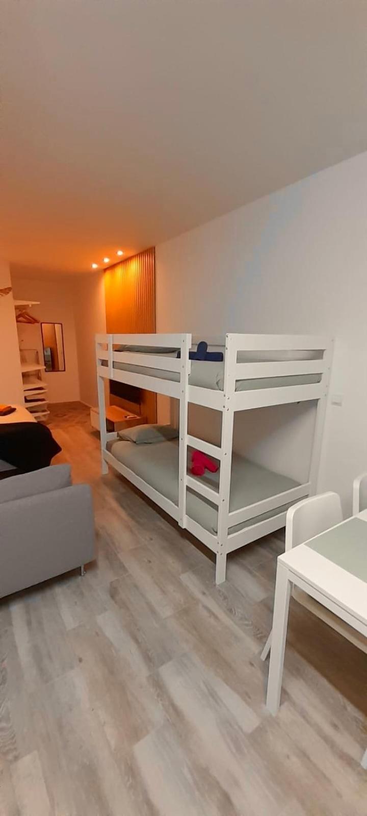 El Apartamentito De Zamarrilla Parking Gratis Incluido Малага Экстерьер фото